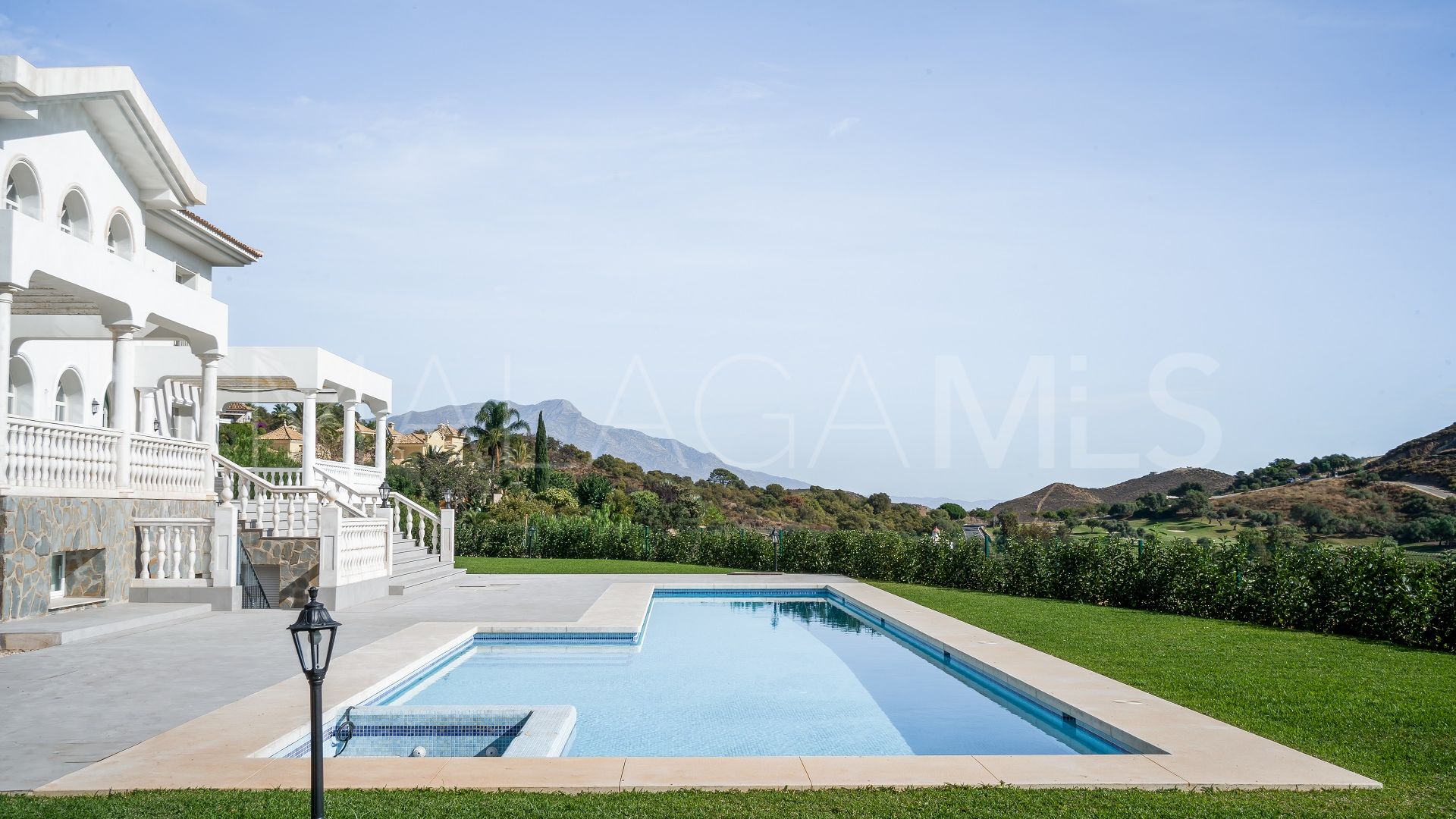 Villa for sale in Marbella Club Golf Resort with 6 bedrooms