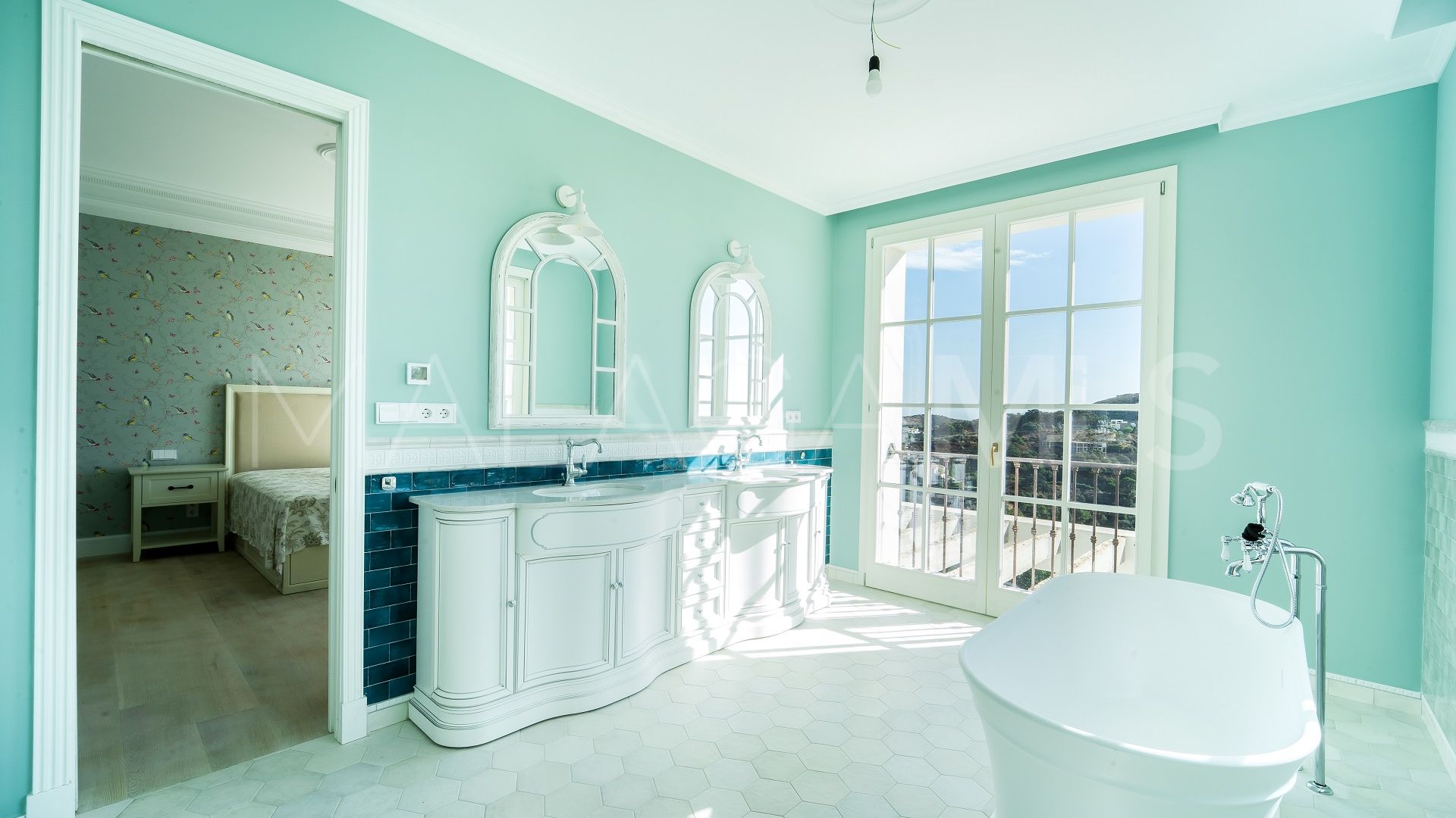 Villa for sale in Marbella Club Golf Resort with 6 bedrooms