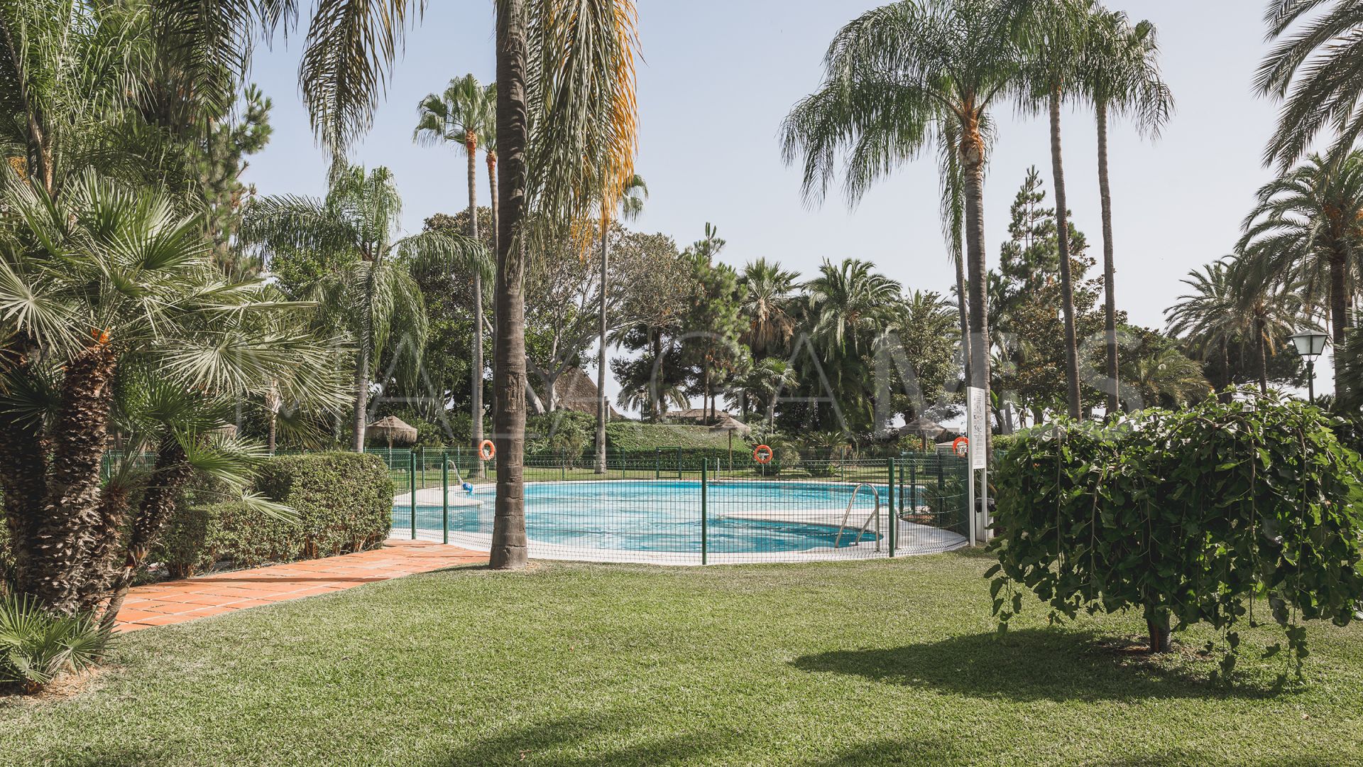 Wohnung for sale in Gray D'Albion