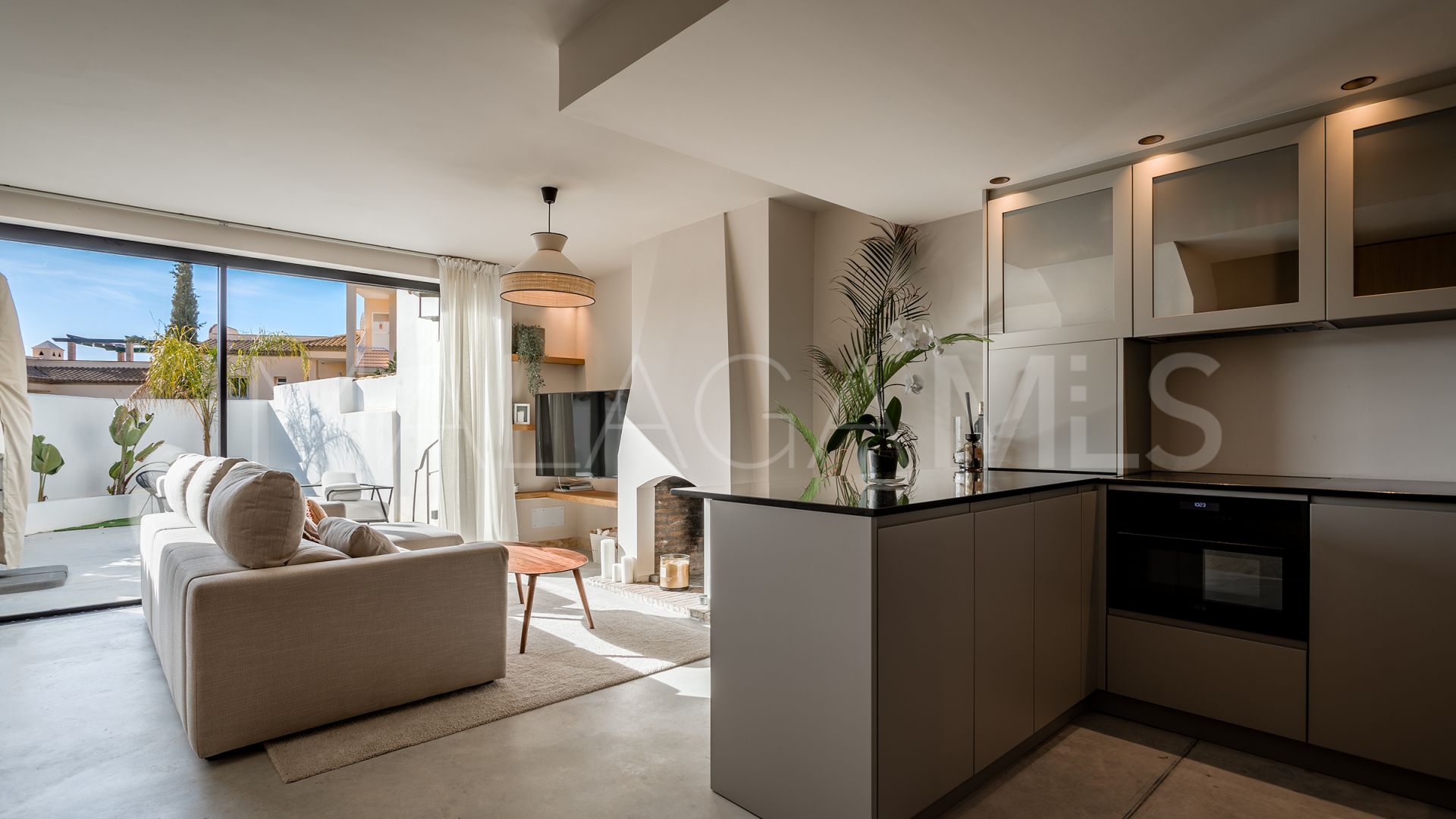 Town house for sale in El Naranjal