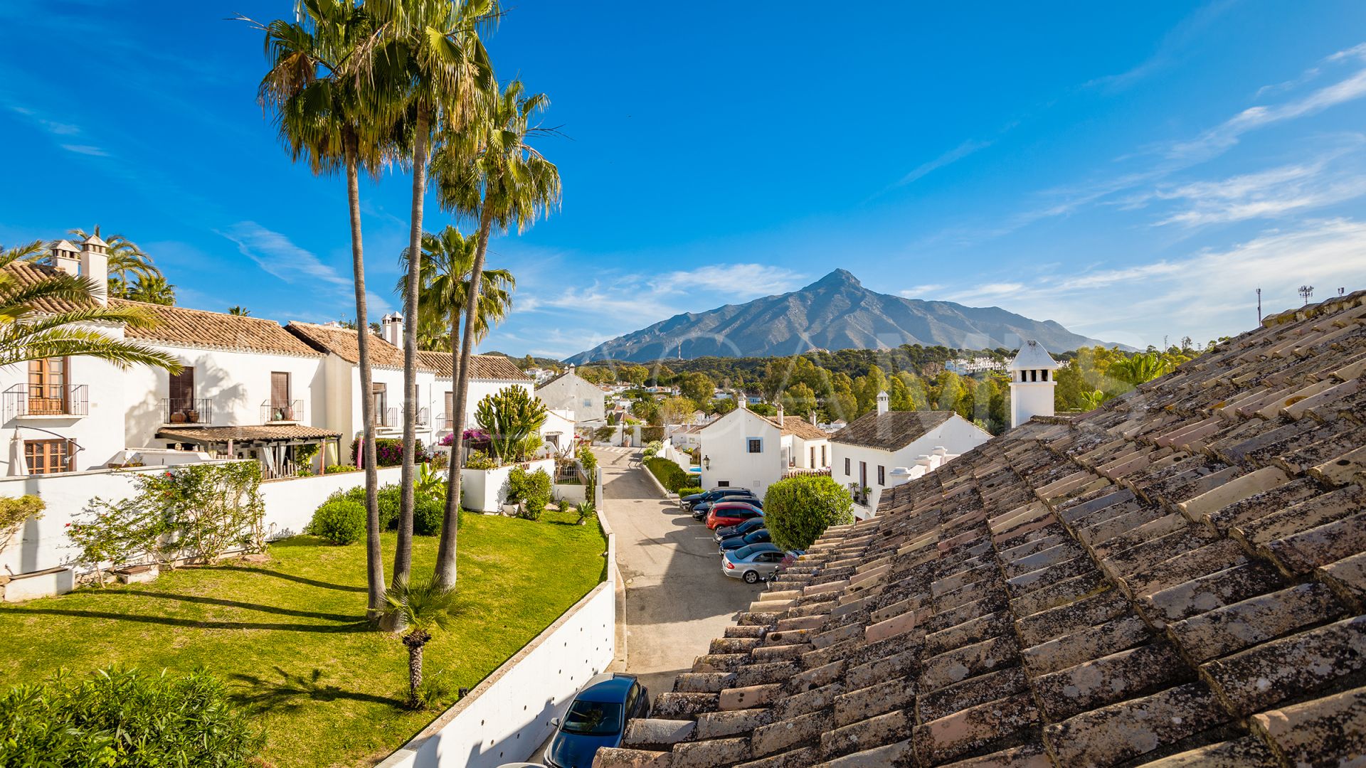 Town house for sale in El Naranjal