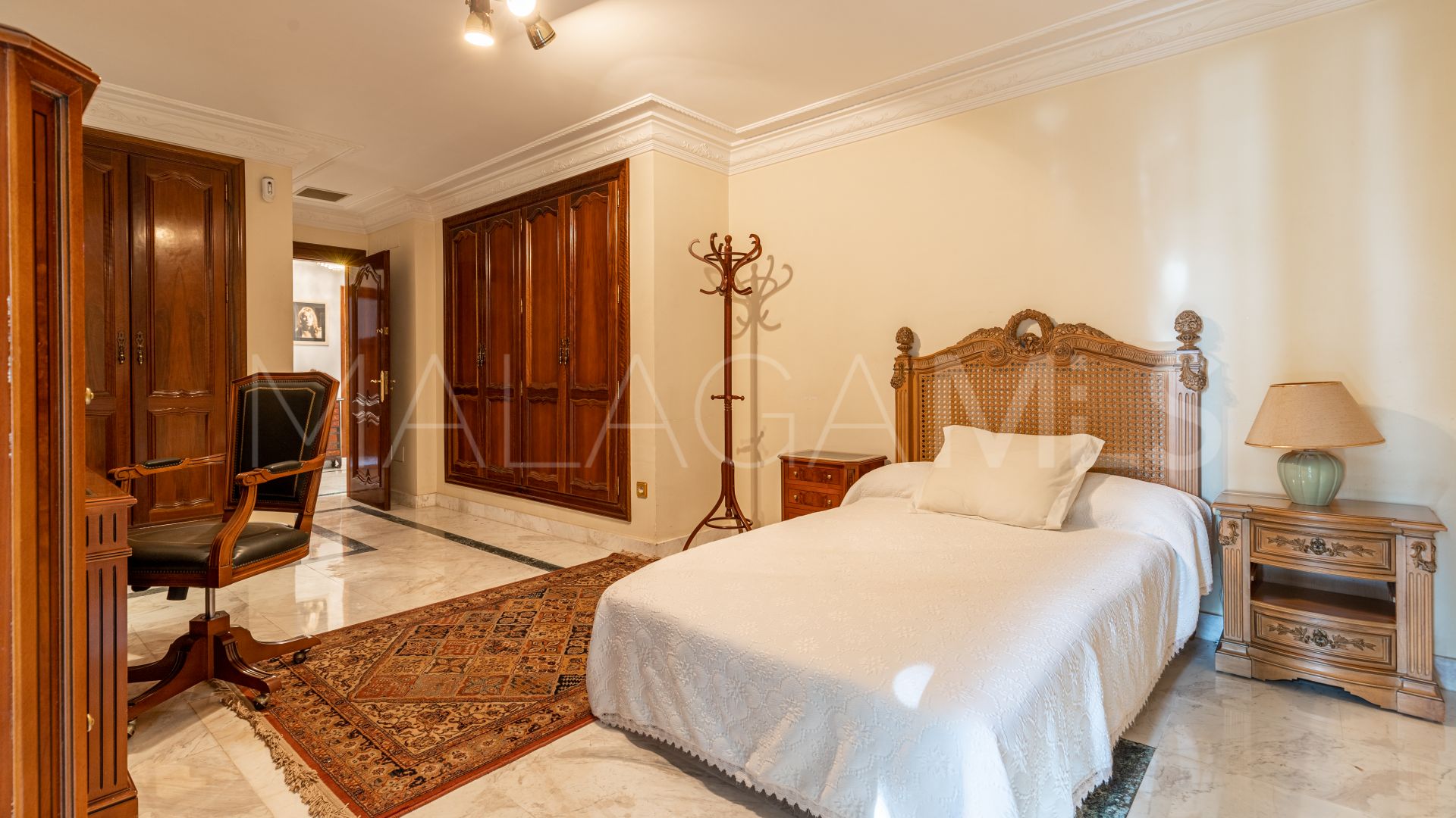 5 bedrooms El Candado villa for sale