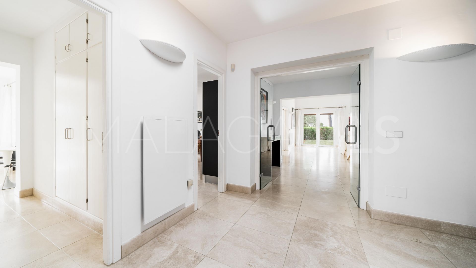 Villa for sale in Cascada de Camojan with 4 bedrooms