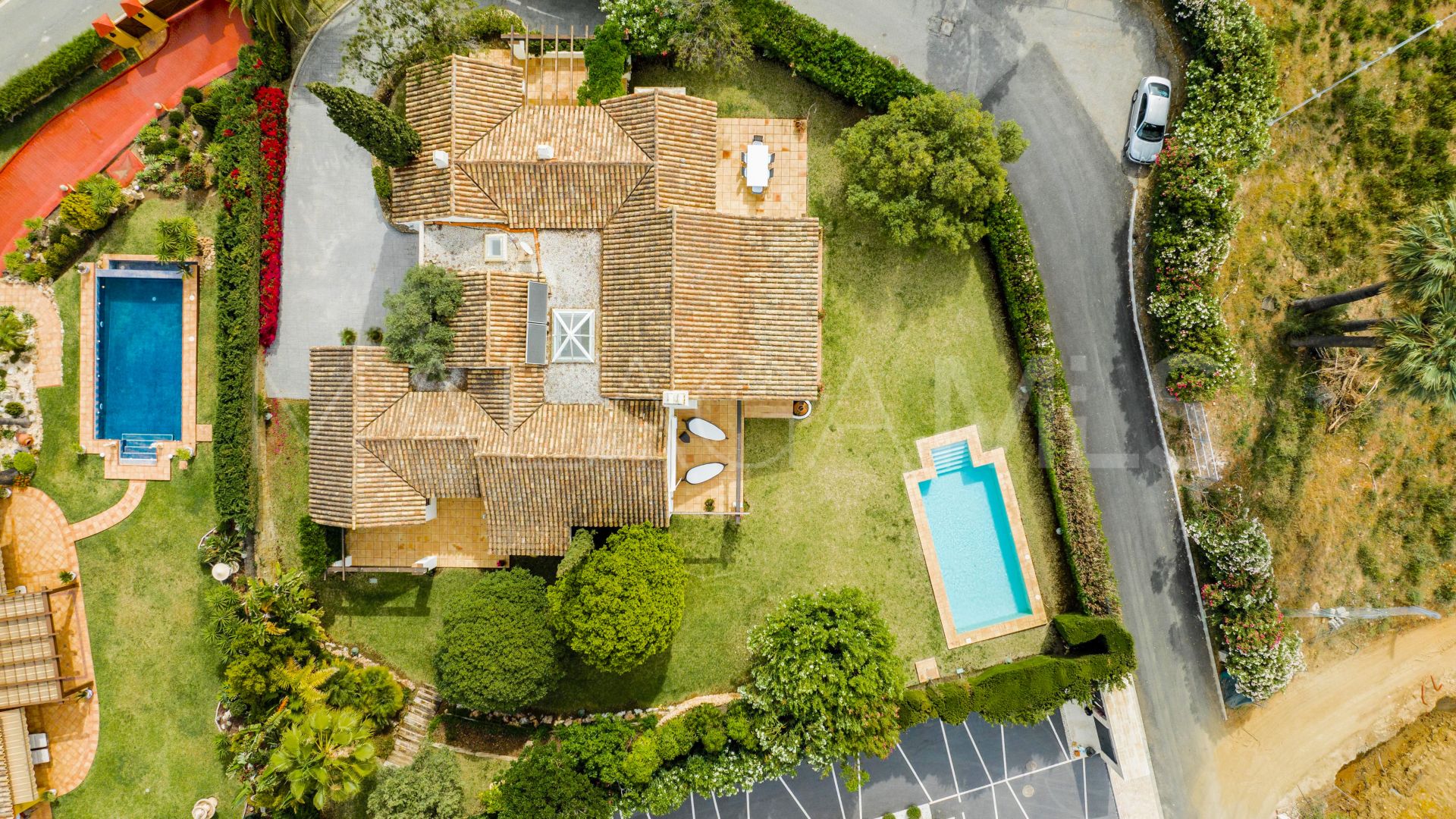 Villa for sale in Cascada de Camojan with 4 bedrooms