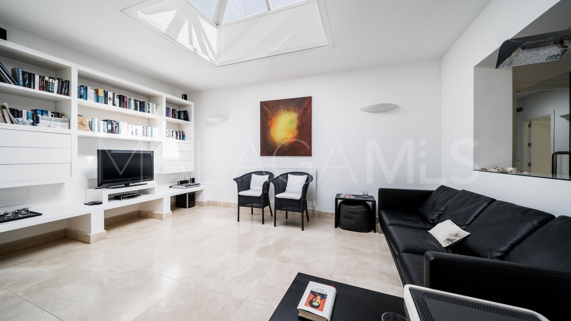 Villa for sale in Cascada de Camojan with 4 bedrooms