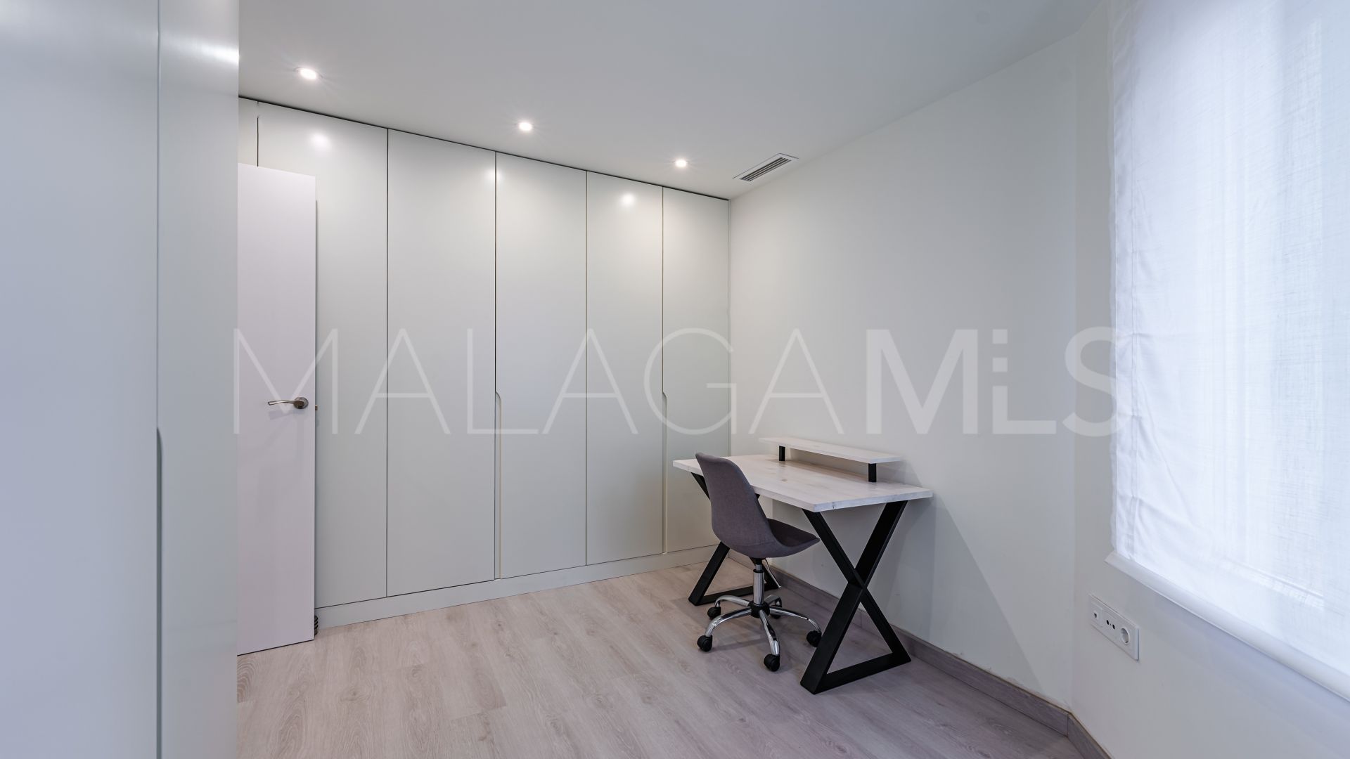 Edificio for sale in La Malagueta - La Caleta de 3 bedrooms