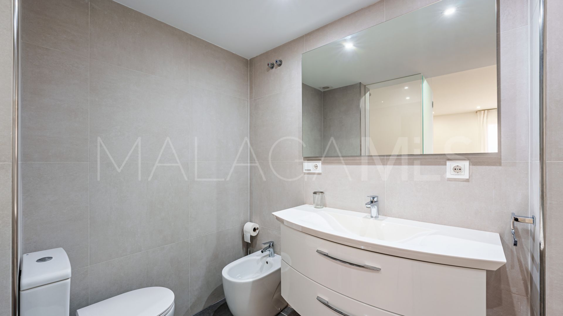 Edificio for sale in La Malagueta - La Caleta de 3 bedrooms