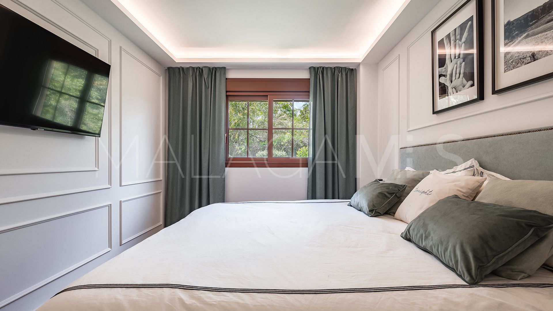 For sale ground floor apartment in Gazules del Sol with 3 bedrooms