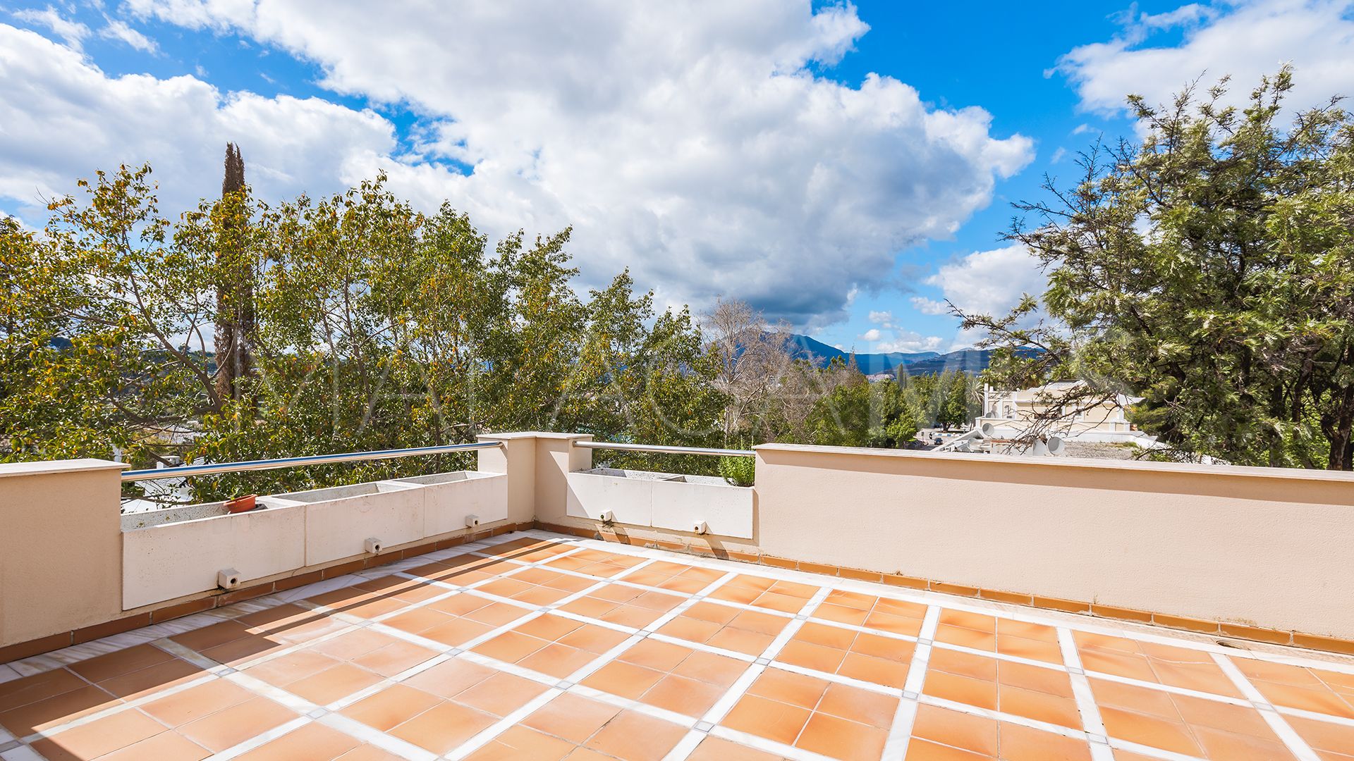 Fuente Aloha, Ático de 3 bedrooms a la venta