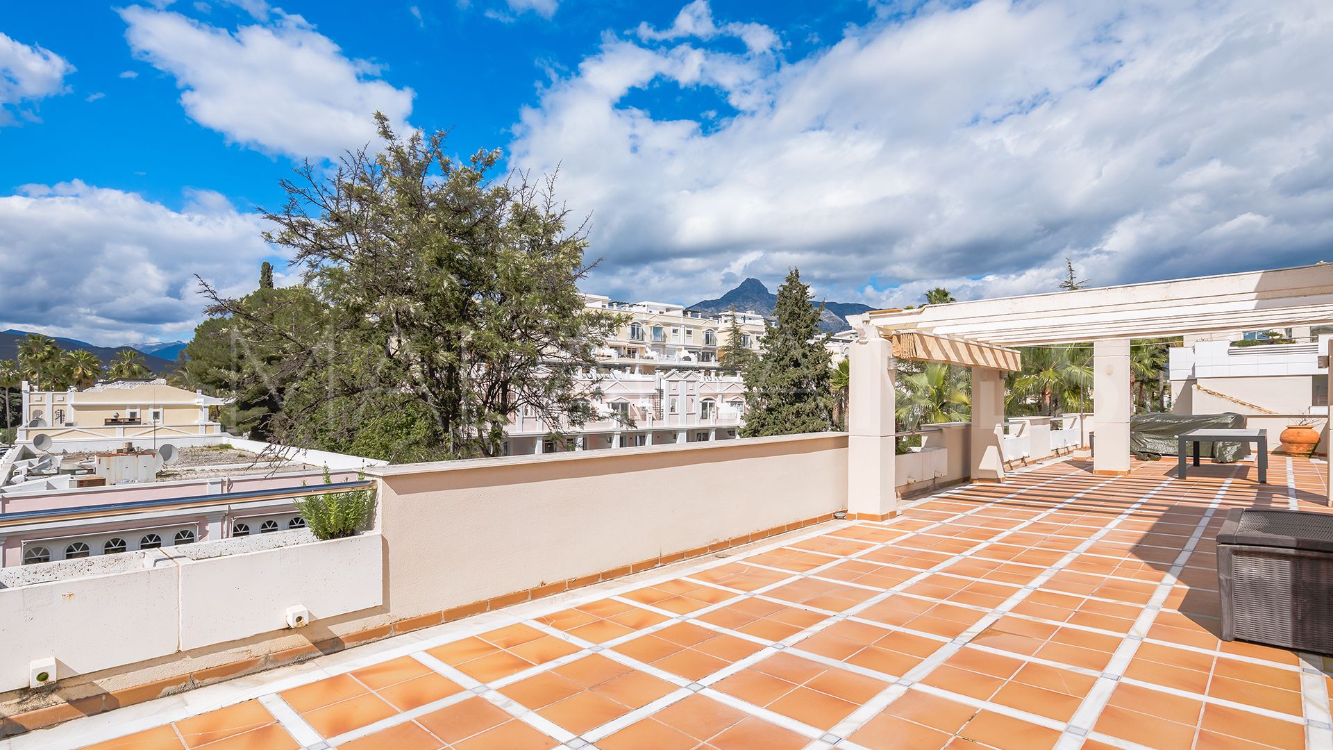 Fuente Aloha, Ático de 3 bedrooms a la venta