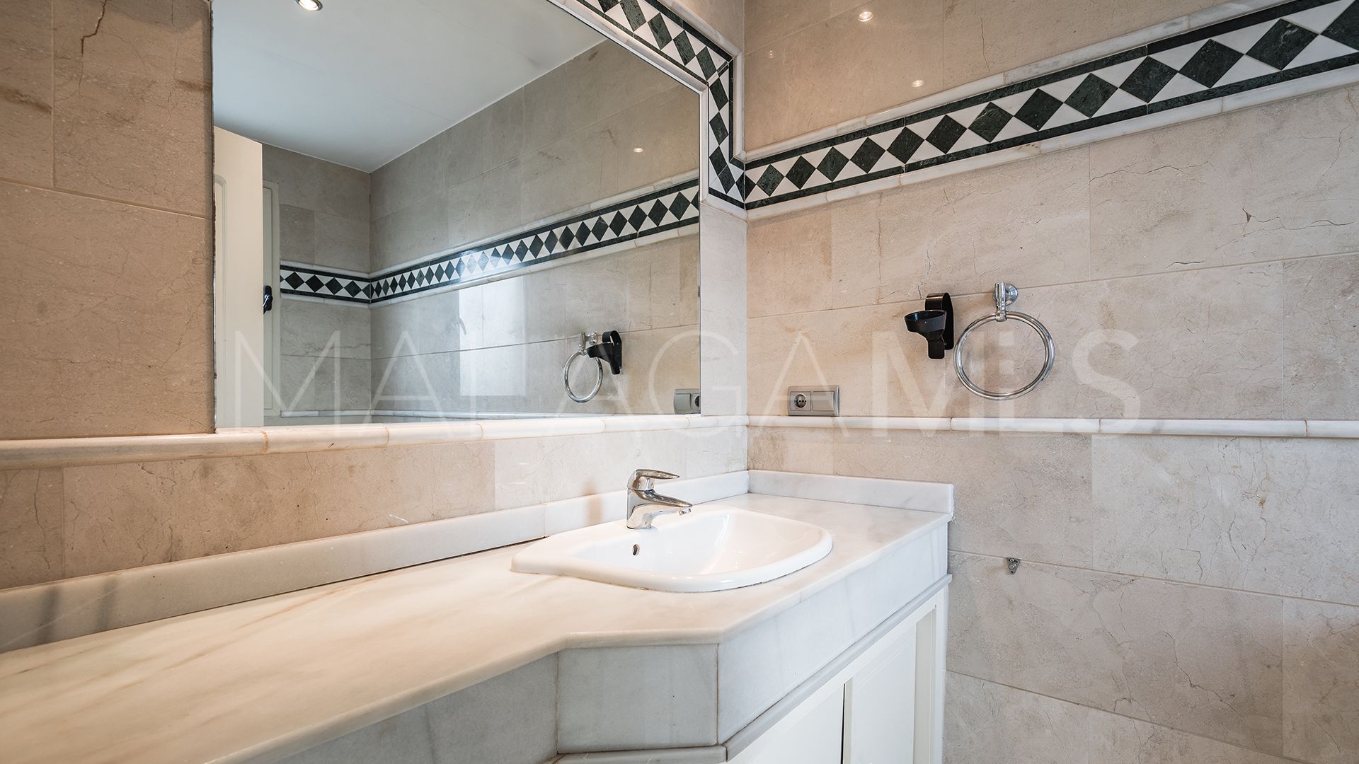 Fuente Aloha, Ático de 3 bedrooms a la venta