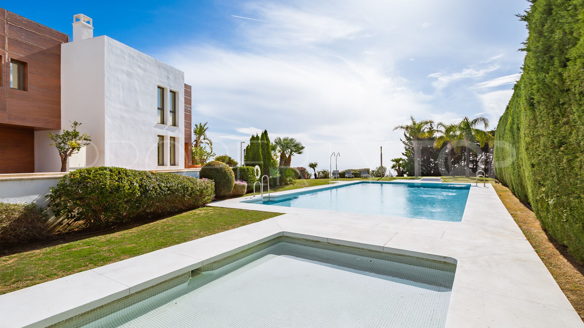 La Alqueria 4 bedrooms semi detached villa for sale