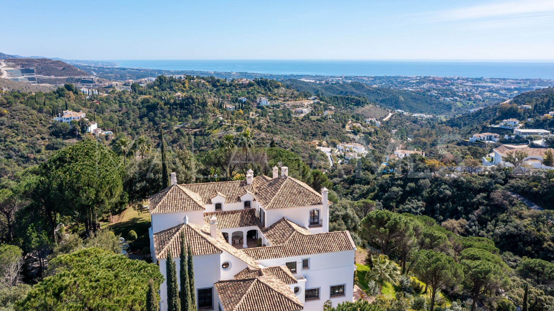 El Madroñal, villa a la venta de 7 bedrooms