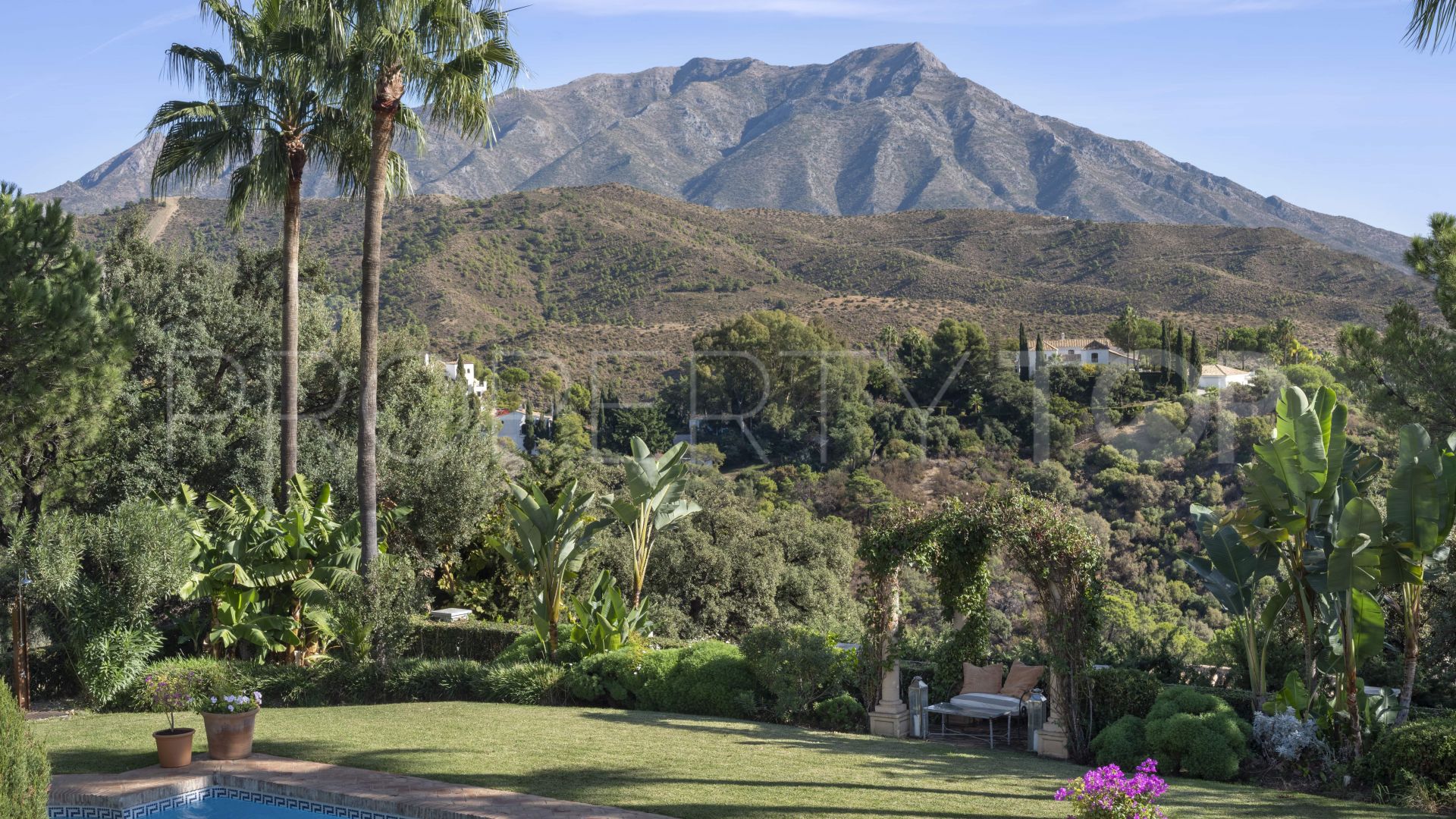 El Madroñal, villa a la venta de 7 dormitorios