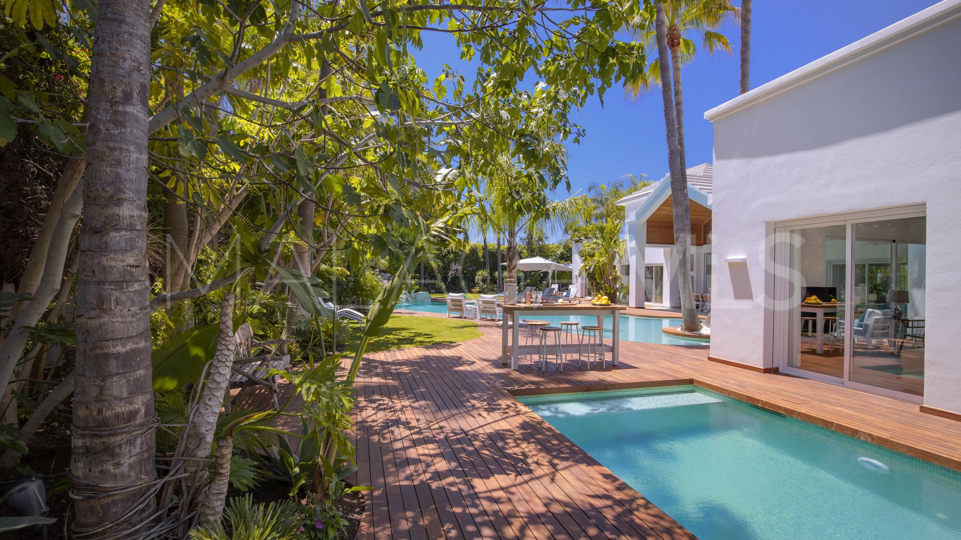 Guadalmina Baja, villa for sale with 6 bedrooms