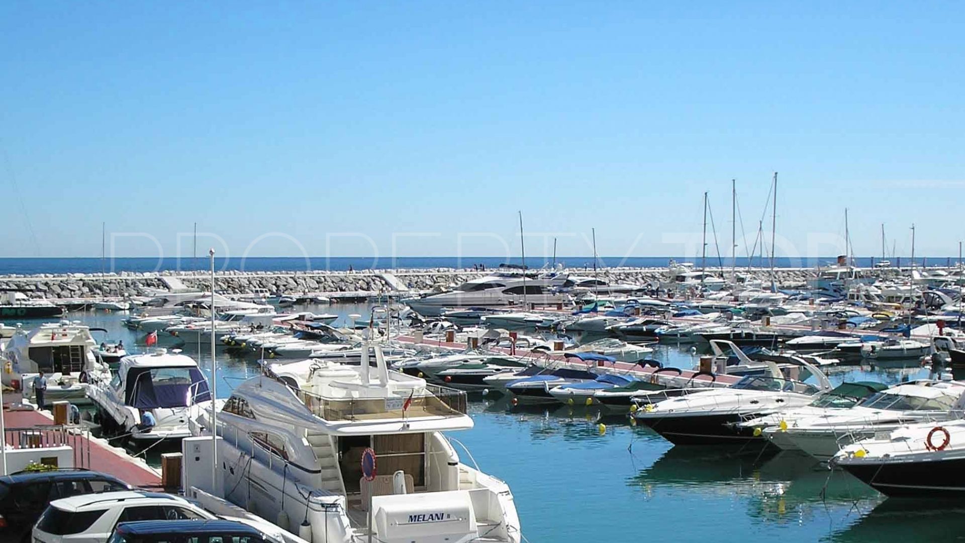 For sale apartment in Marbella - Puerto Banus with 2 bedrooms