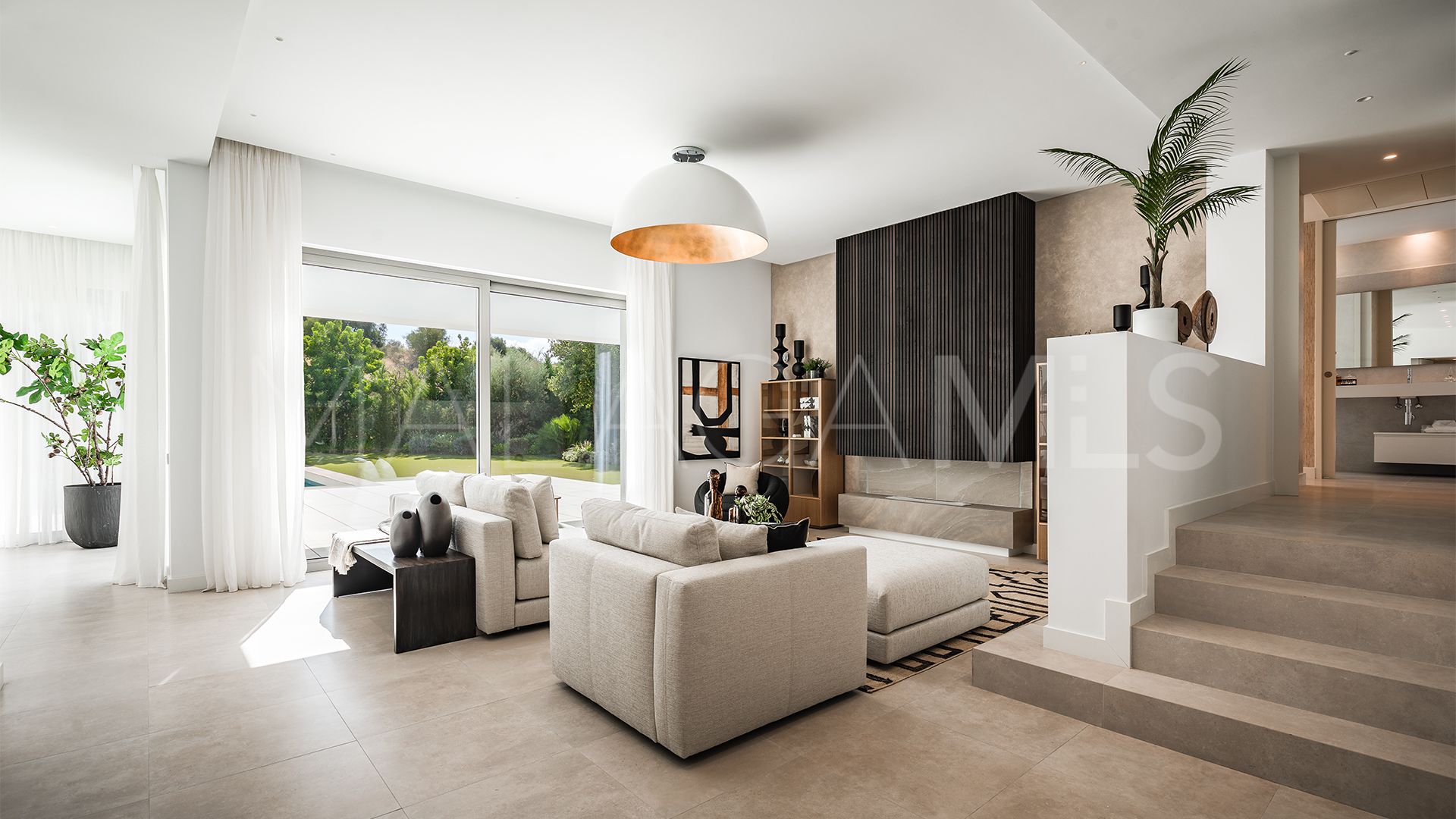 Villa for sale in El Paraiso