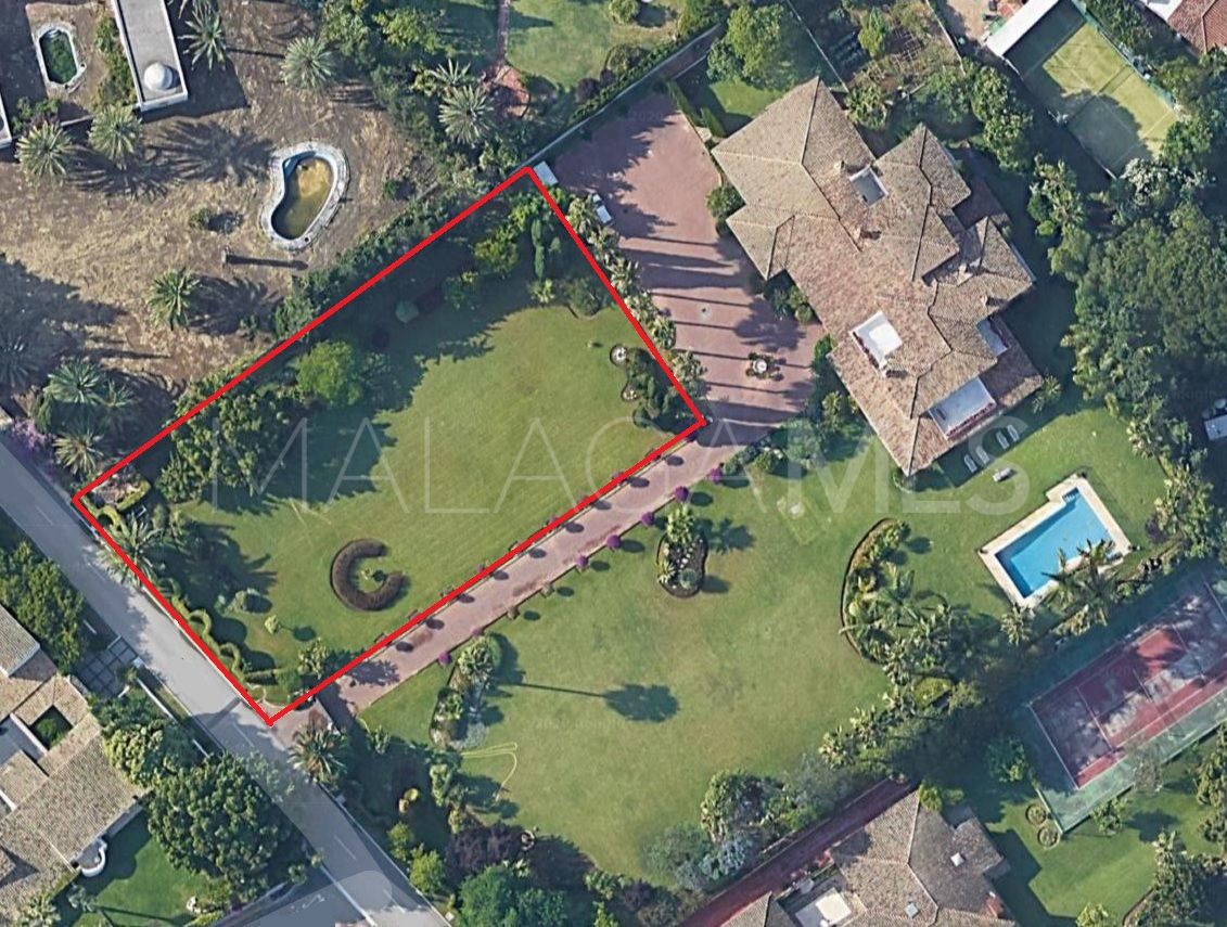 Terrain for sale in Guadalmina Baja