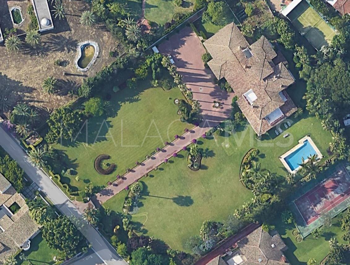 Terrain for sale in Guadalmina Baja