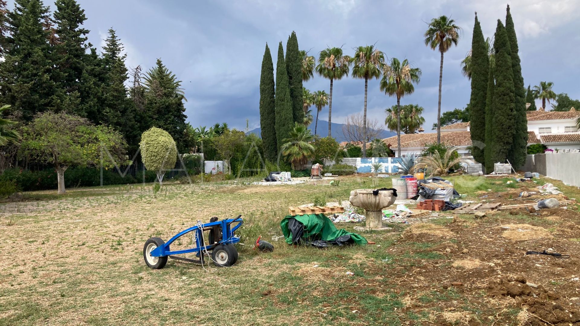 Terrain for sale in Guadalmina Baja