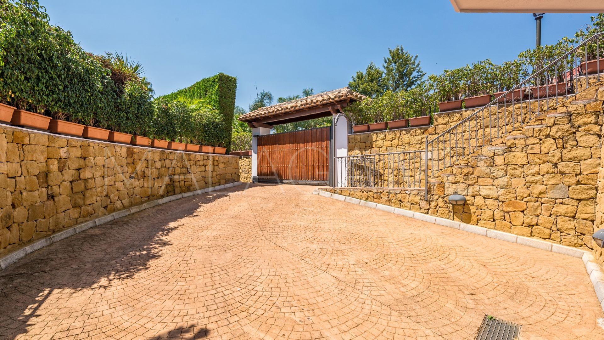 El Rosario 5 bedrooms villa for sale
