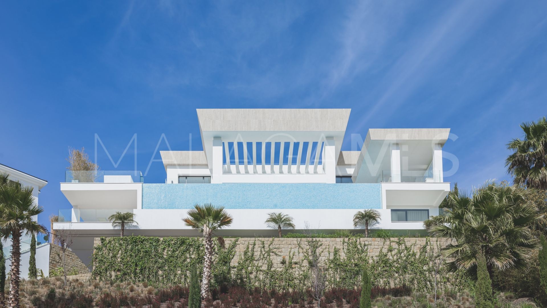 Villa for sale in Paraiso Alto