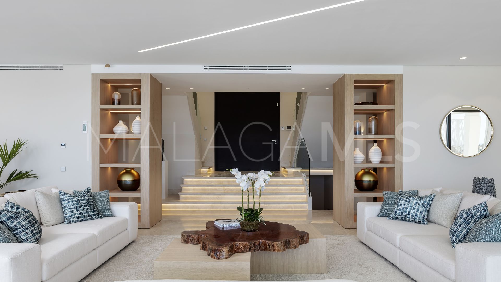 Villa for sale in Paraiso Alto