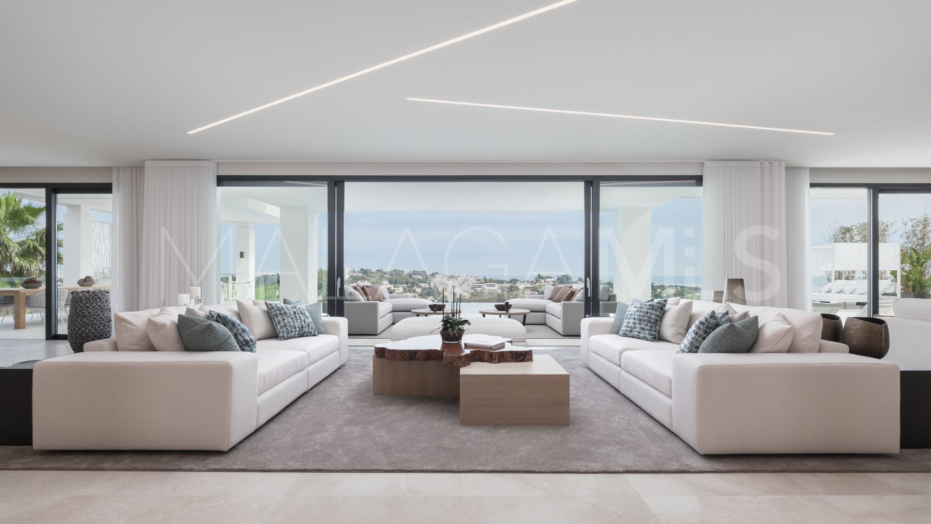 Villa for sale in Paraiso Alto