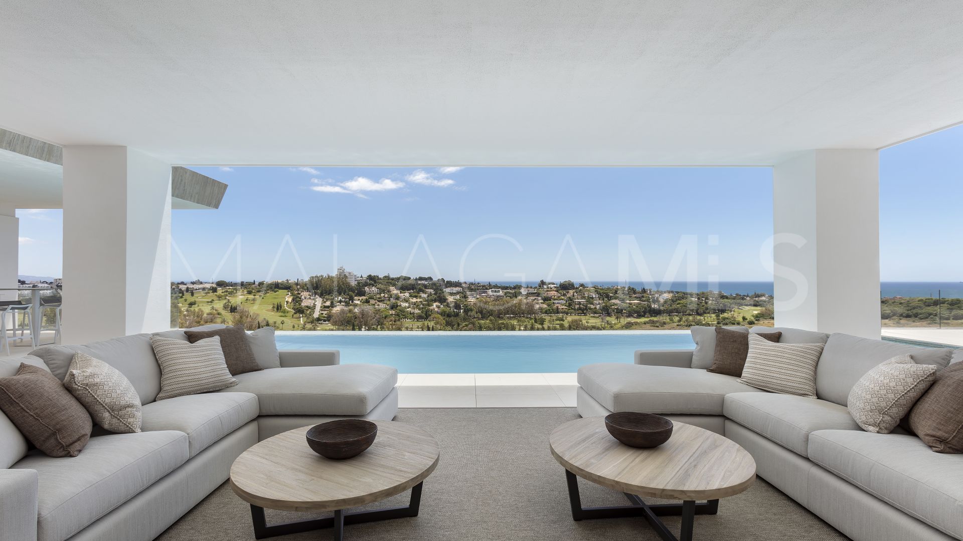 Villa for sale in Paraiso Alto
