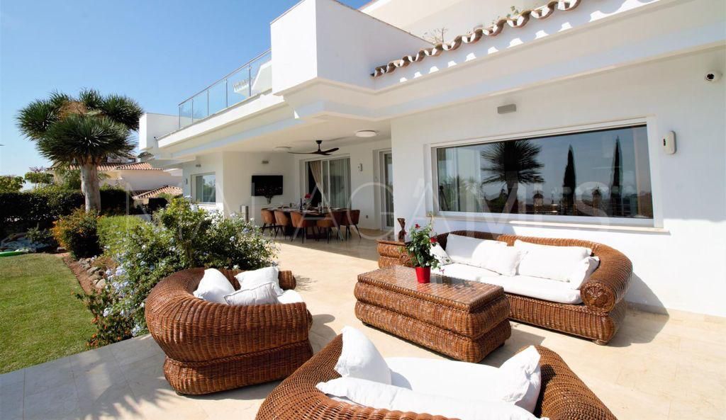 Villa for sale in Paraiso Alto