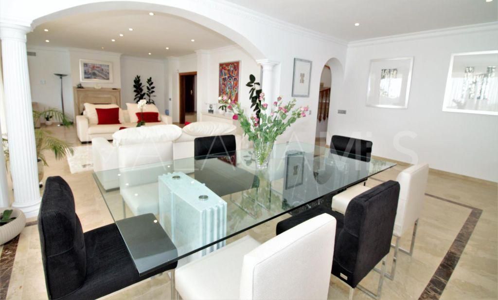 Villa for sale in Paraiso Alto