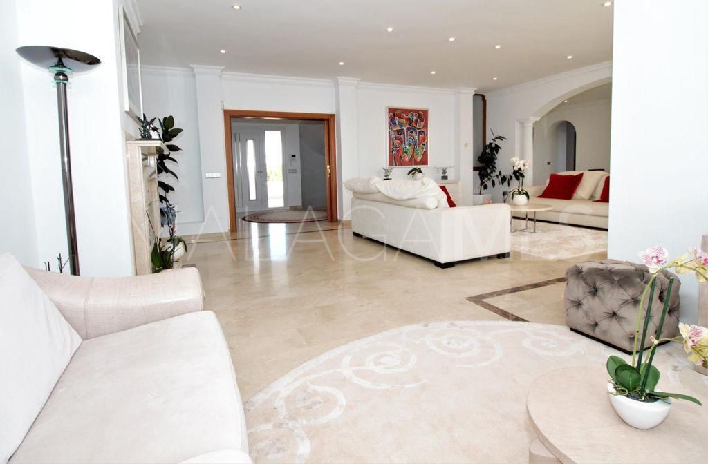 Villa for sale in Paraiso Alto
