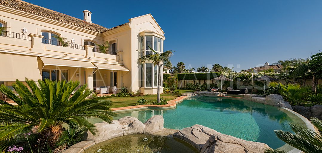 Villa for sale in Monte Halcones