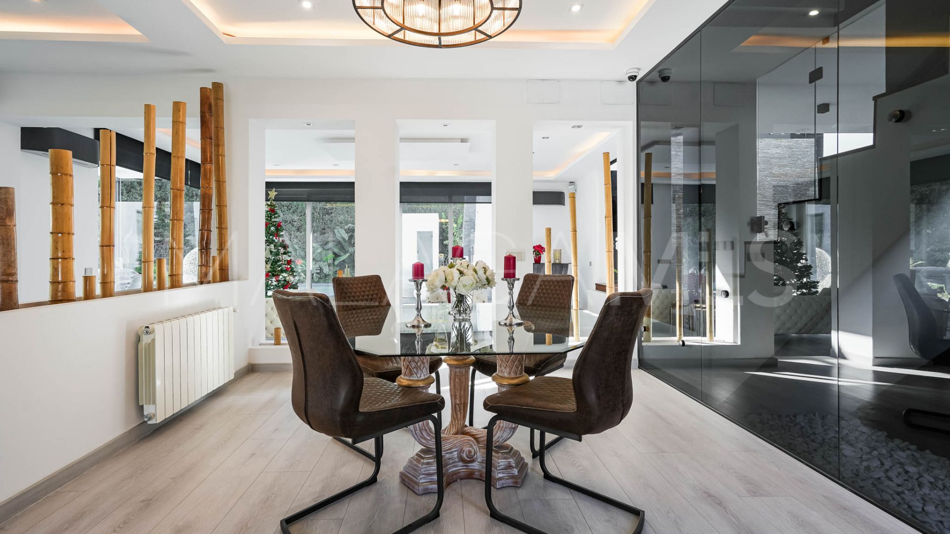 Villa for sale de 8 bedrooms in Las Brisas