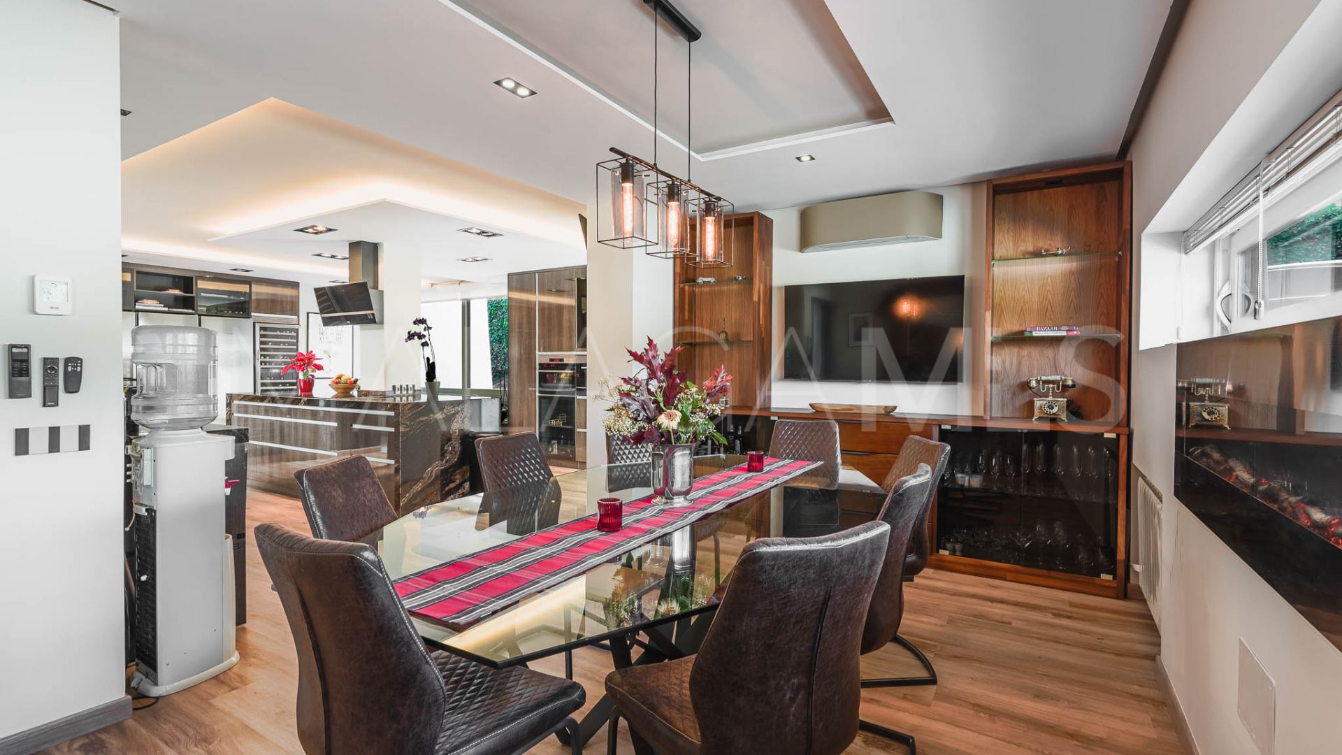 Villa for sale de 8 bedrooms in Las Brisas