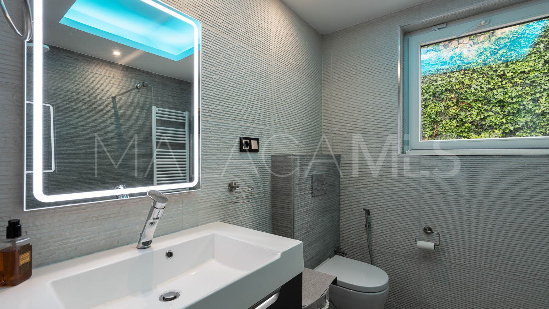 Villa for sale de 8 bedrooms in Las Brisas