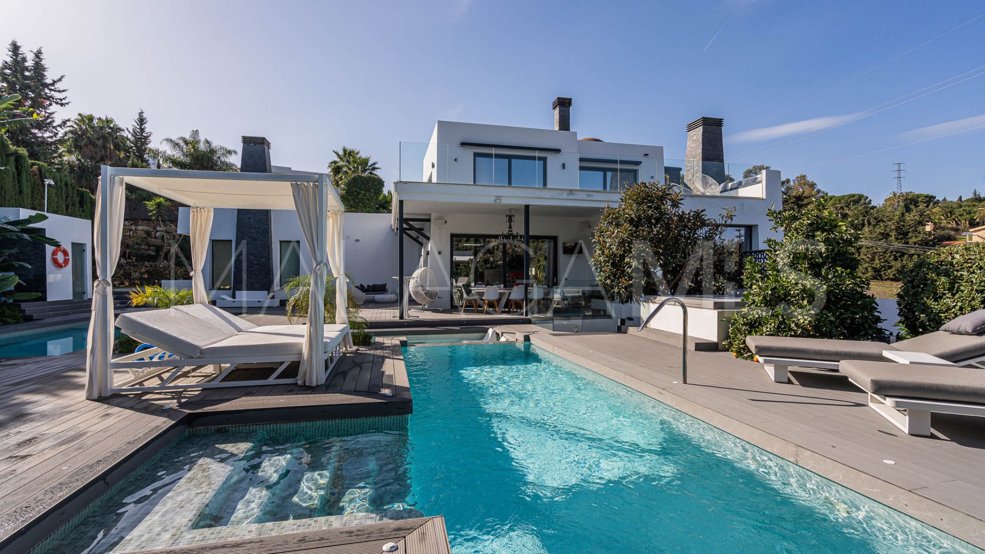 Villa for sale de 8 bedrooms in Las Brisas