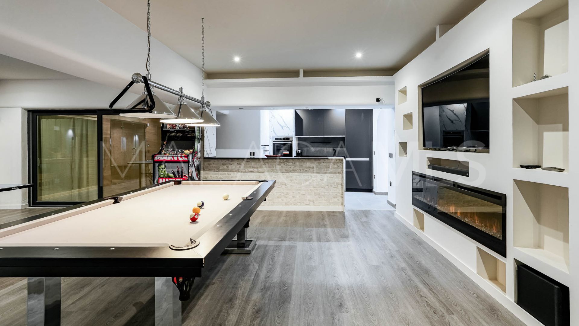 Villa for sale de 8 bedrooms in Las Brisas