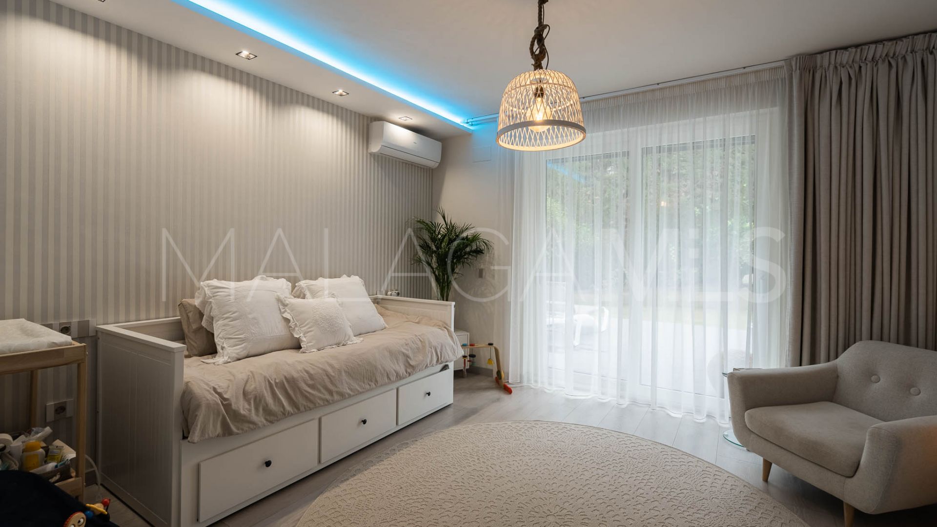 Villa for sale de 8 bedrooms in Las Brisas