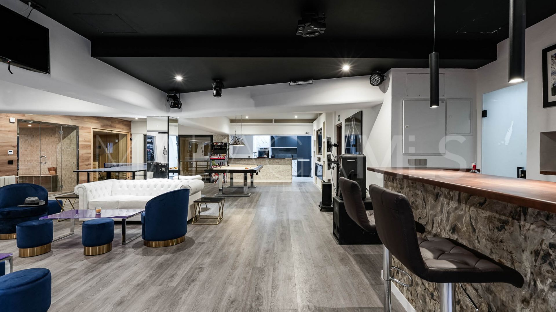 Villa for sale de 8 bedrooms in Las Brisas