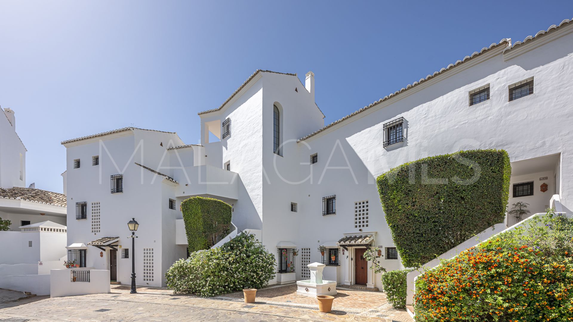 4 bedrooms Los Altos de los Monteros triplex for sale