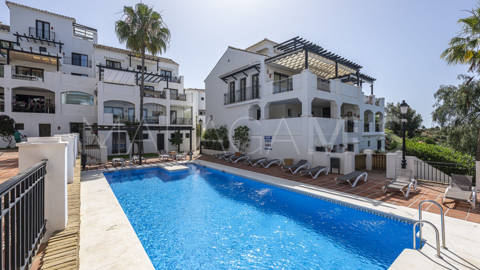 4 bedrooms Los Altos de los Monteros triplex for sale