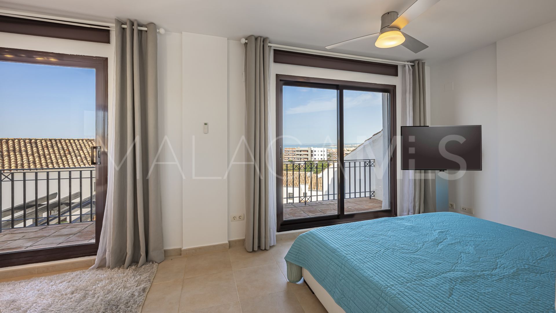 4 bedrooms Los Altos de los Monteros triplex for sale