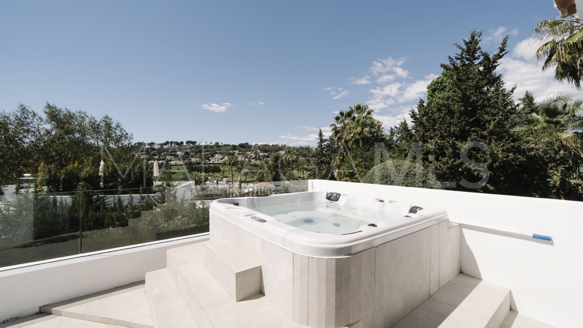 Las Brisas villa for sale