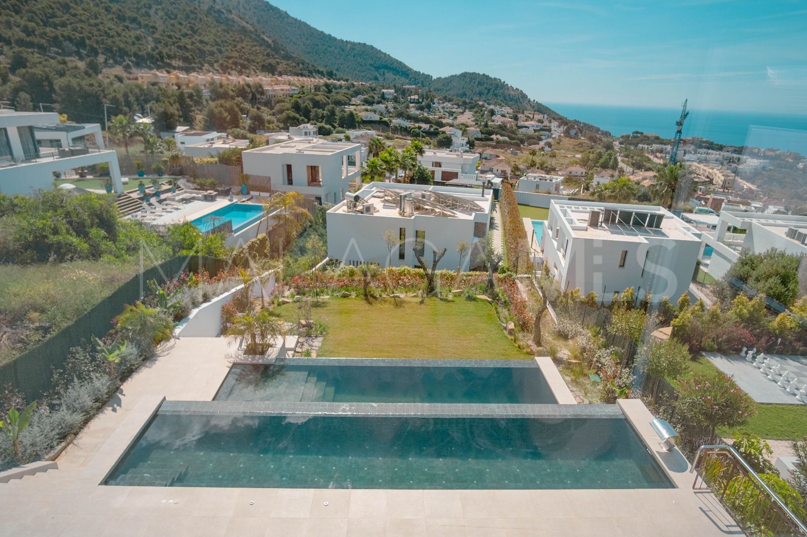 Villa for sale in Mijas