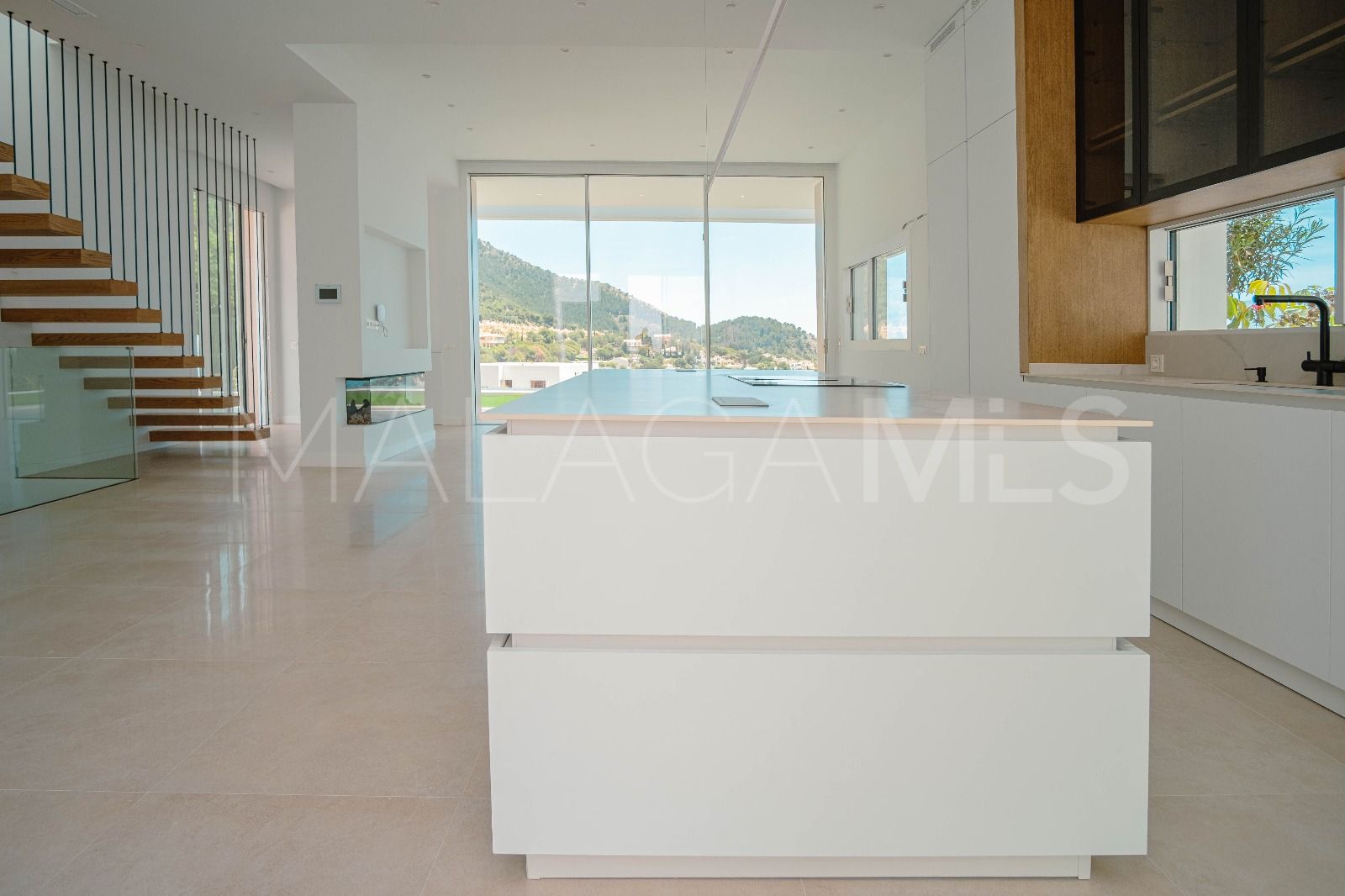 Villa for sale in Mijas