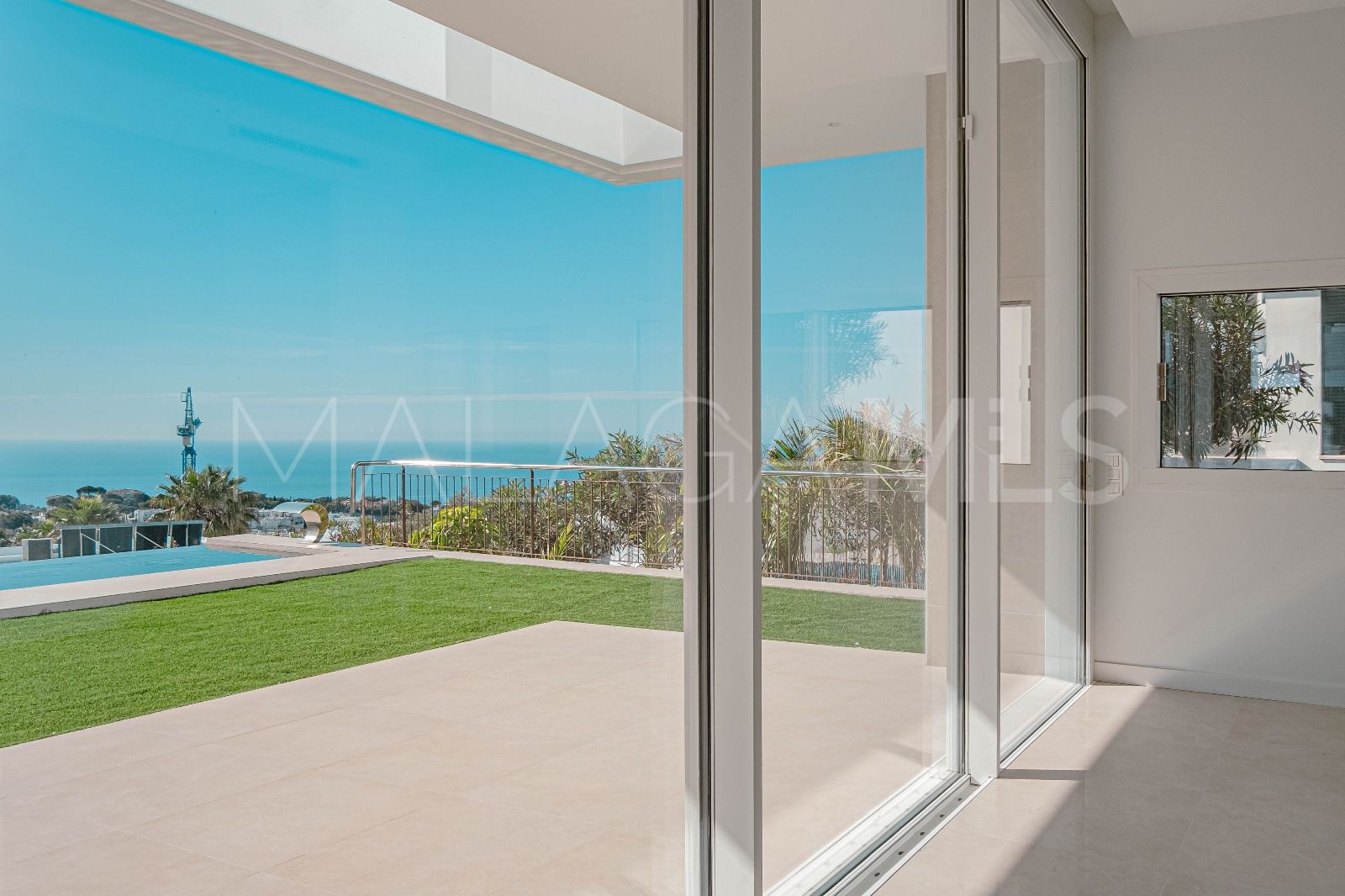 Villa for sale in Mijas