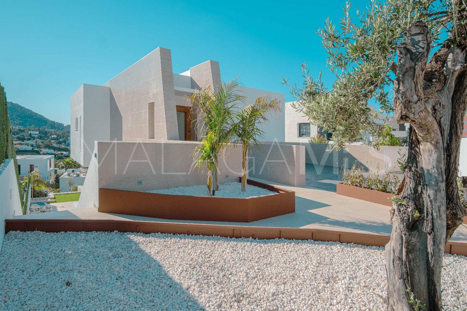 Villa for sale in Mijas