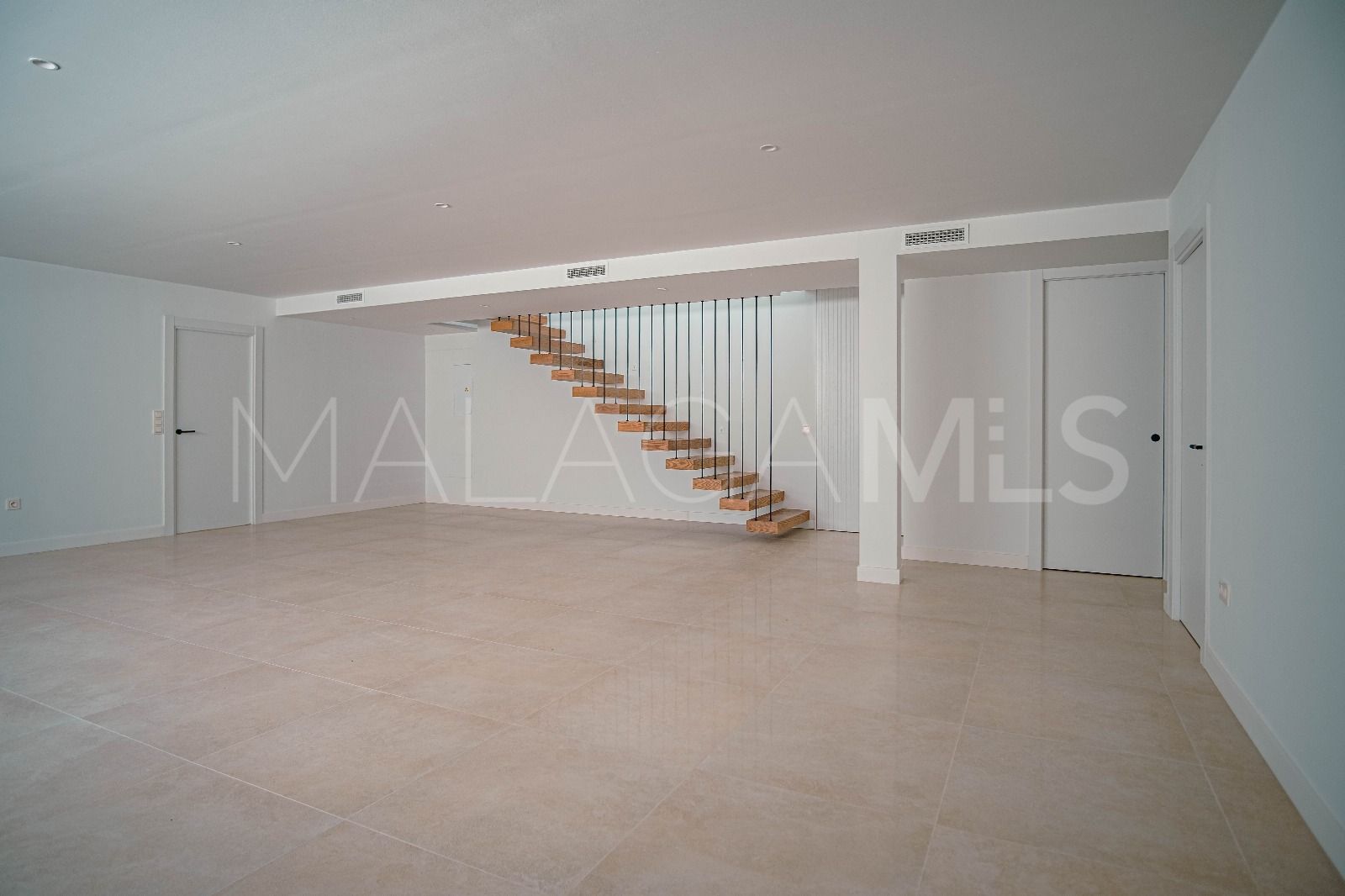 Villa for sale in Mijas