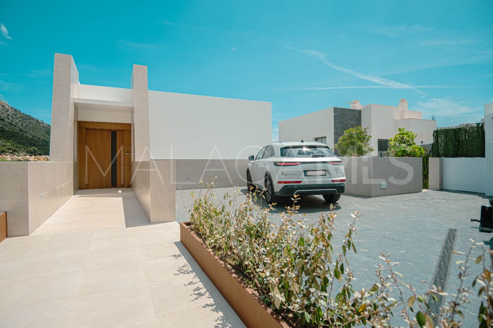 Villa for sale in Mijas